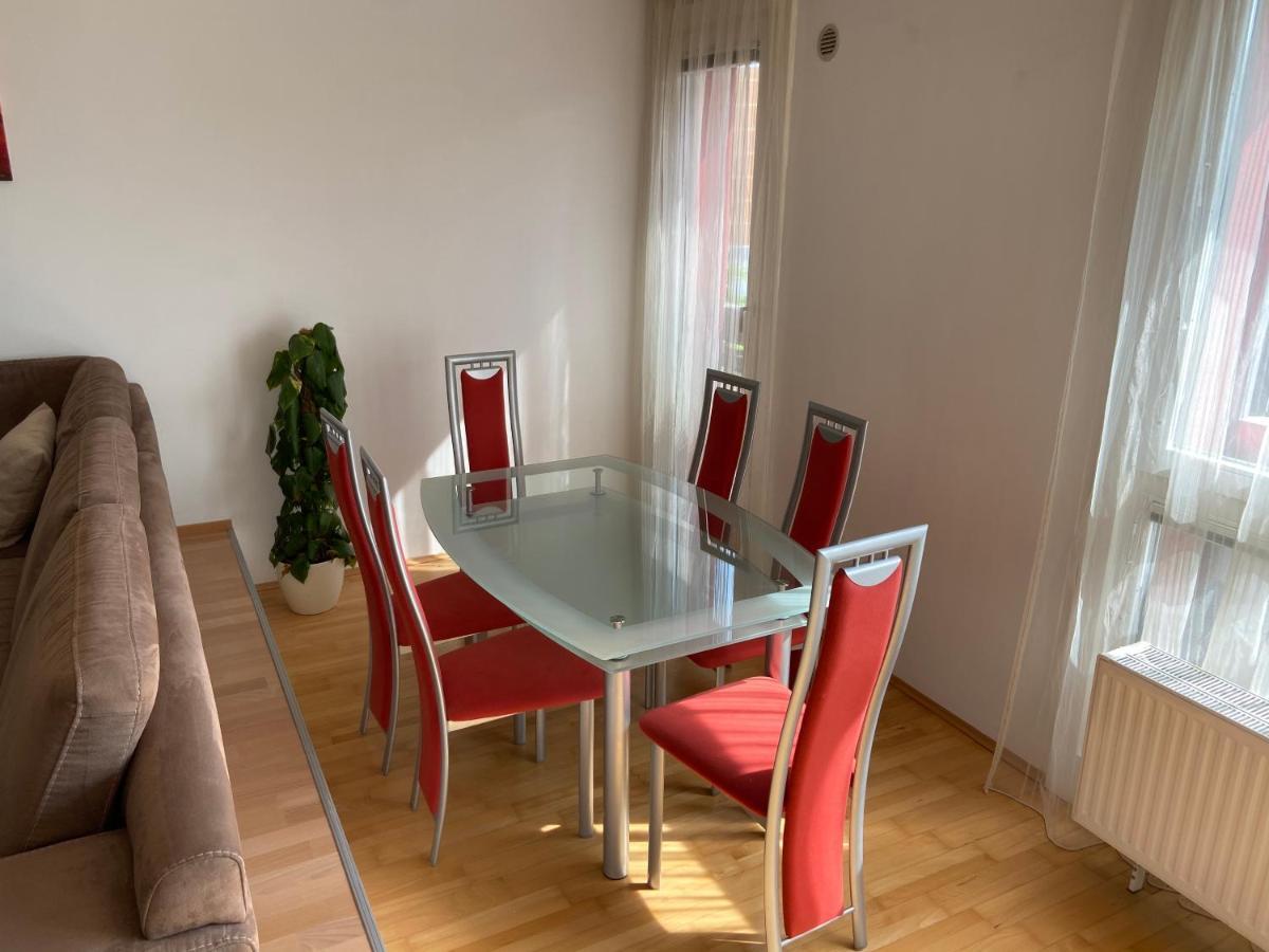 Bright Apartment With A Free Parking Garage @ Wienerberg エクステリア 写真